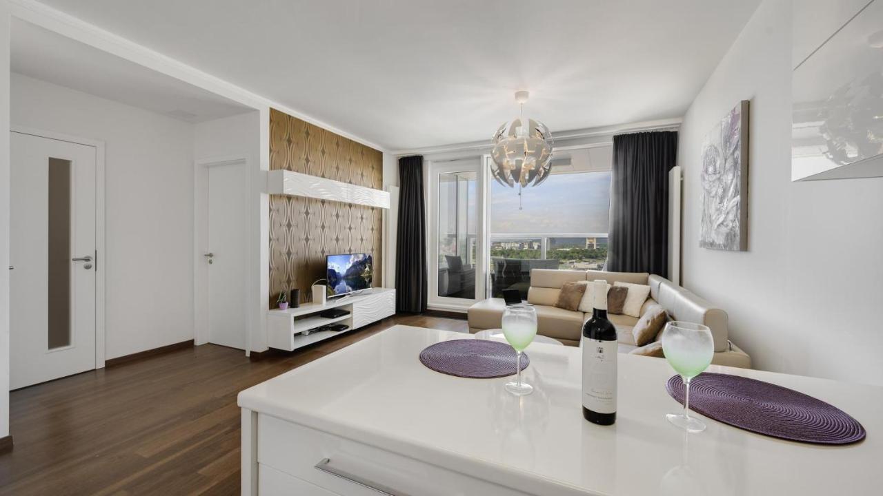 Panorama - Sunset And Castle View, 22Nd Floor, Garage, Ac Apartment Bratislava Exterior foto
